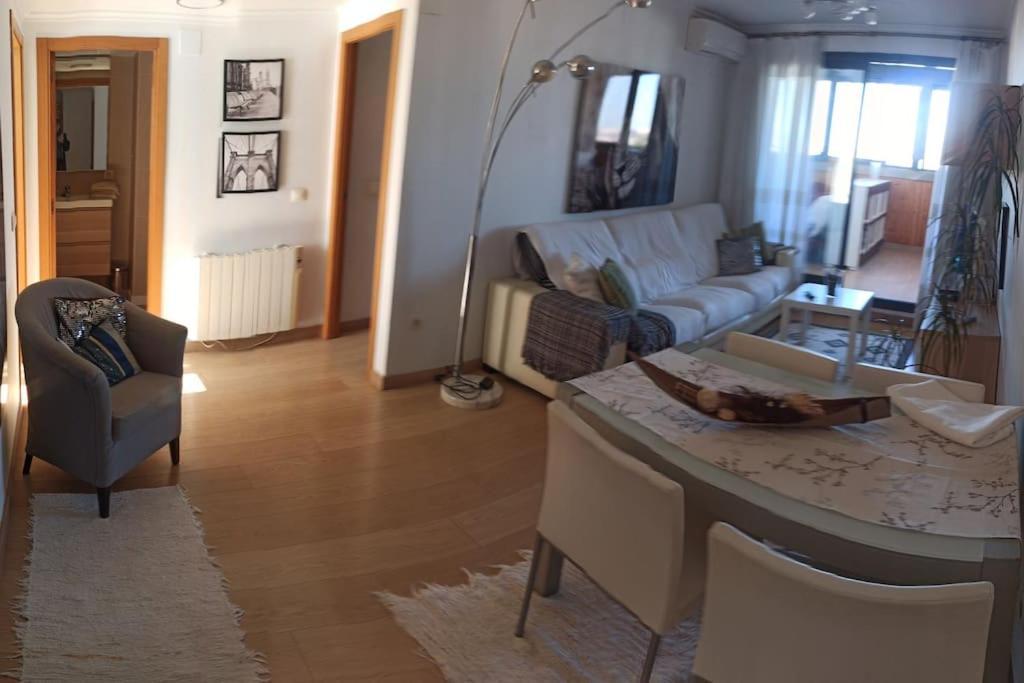 Atico En Paiporta Con 2 Grandes Terrazas Apartment บาเลนเซีย ภายนอก รูปภาพ